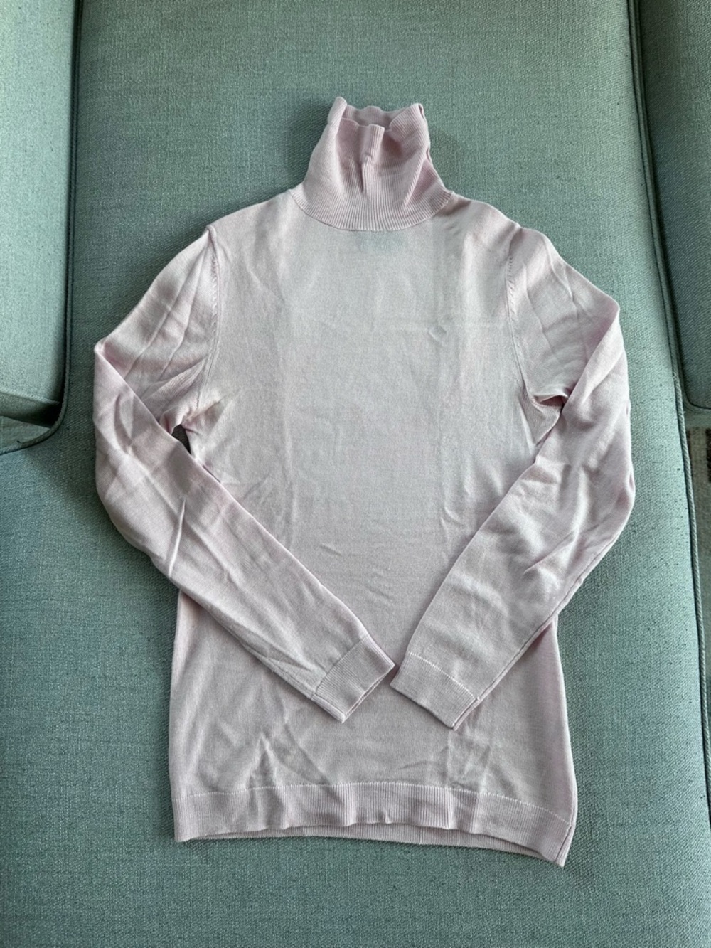 ASOS Men’s Pale Pink Turtleneck Sweater